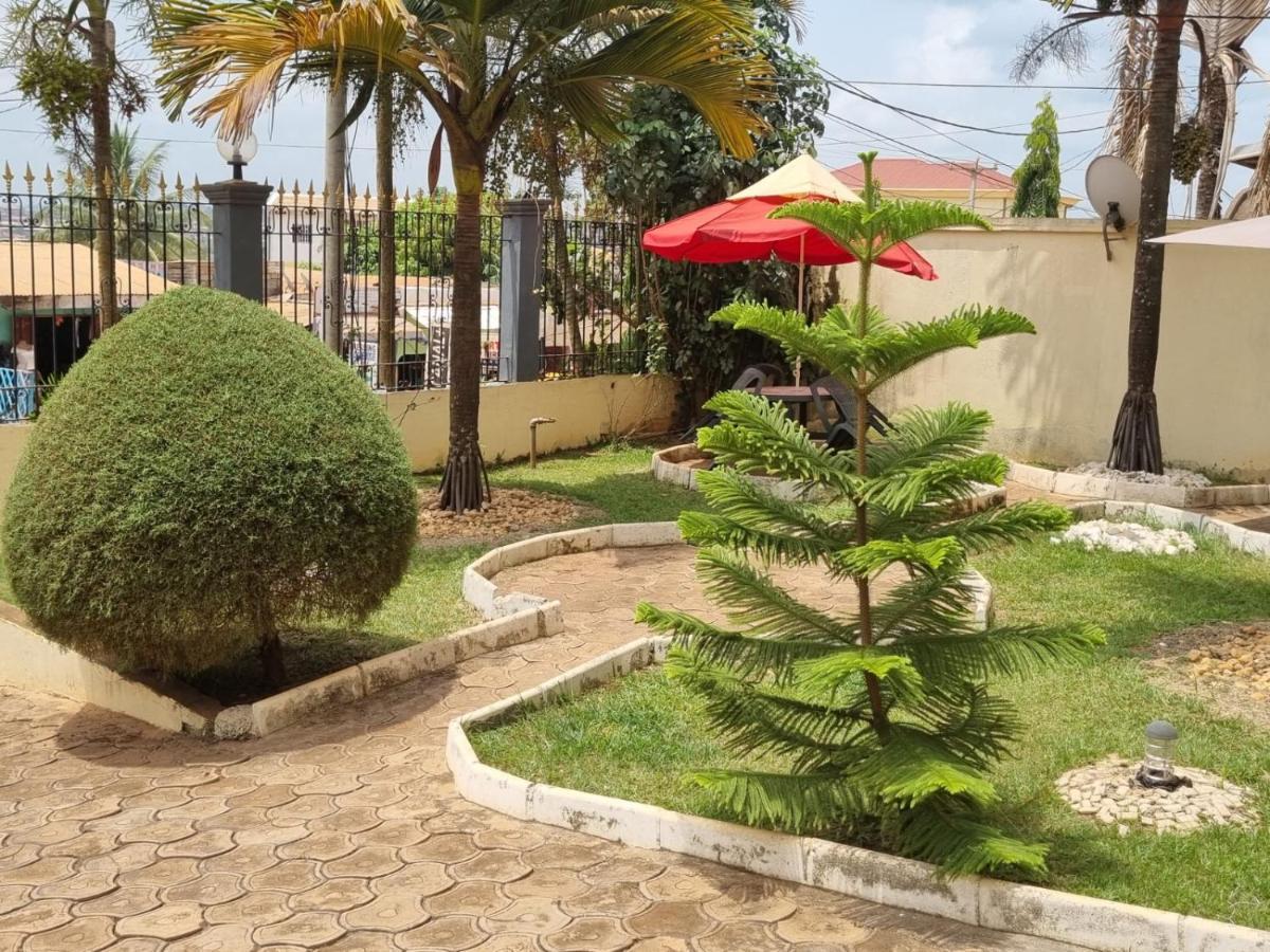 Appart Hotel Mireille Yaoundé Exteriér fotografie