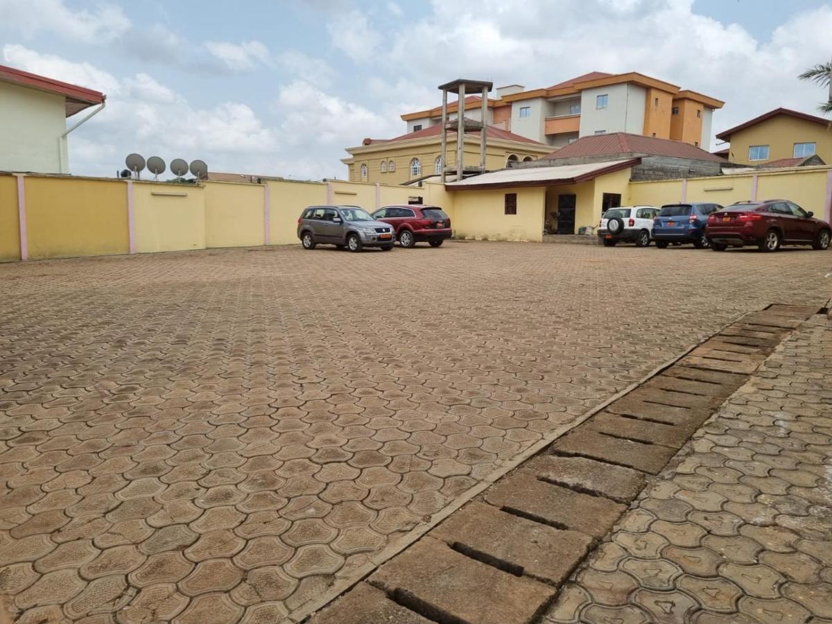 Appart Hotel Mireille Yaoundé Exteriér fotografie