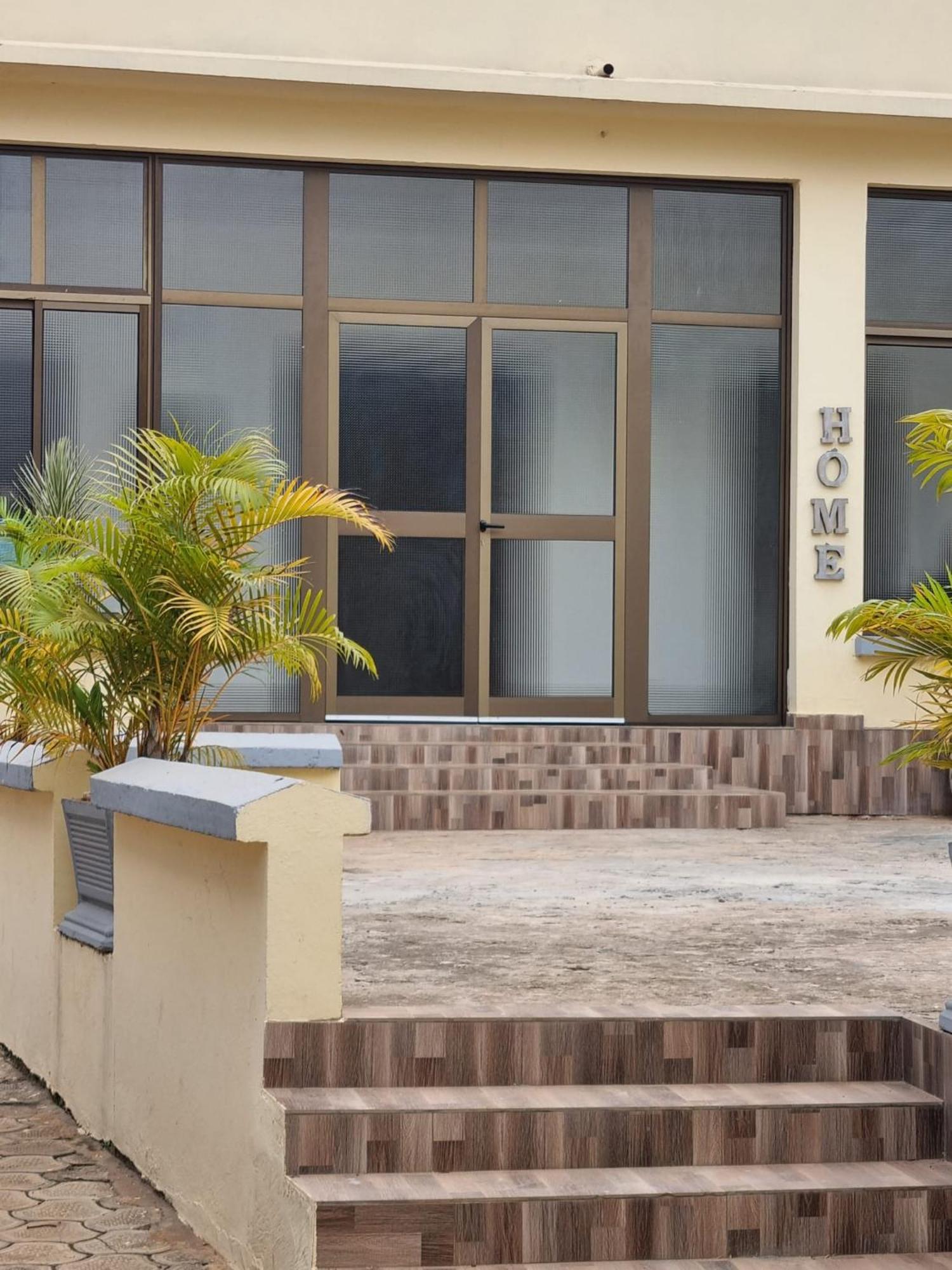 Appart Hotel Mireille Yaoundé Exteriér fotografie